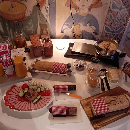Haugtun Gardspensjonat Og Leiligheter Nordre Land Екстериор снимка