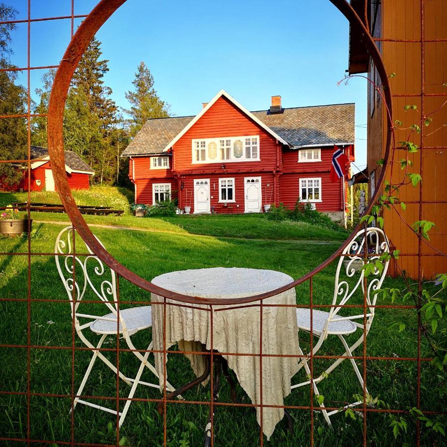 Haugtun Gardspensjonat Og Leiligheter Nordre Land Екстериор снимка