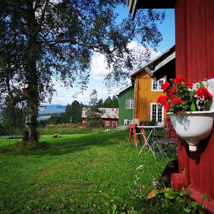 Haugtun Gardspensjonat Og Leiligheter Nordre Land Екстериор снимка