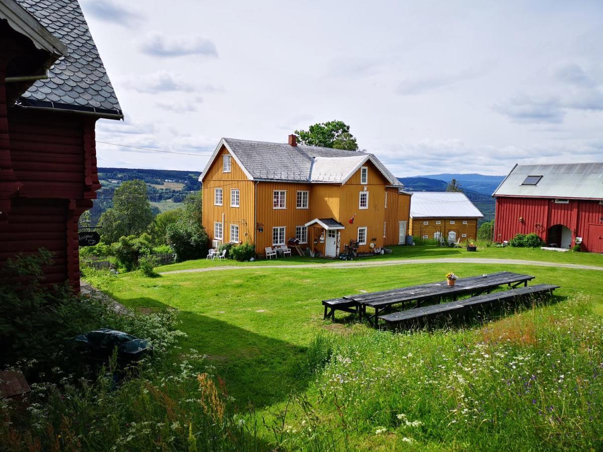 Haugtun Gardspensjonat Og Leiligheter Nordre Land Екстериор снимка